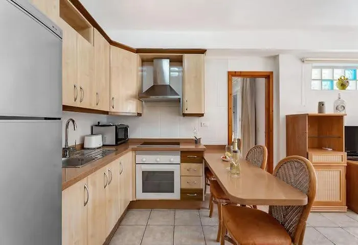 001, Club Atlantis, Puerto Colon, Adeje Appartement *