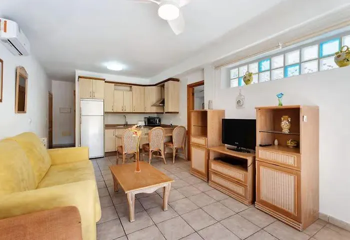 001, Club Atlantis, Puerto Colon, Adeje