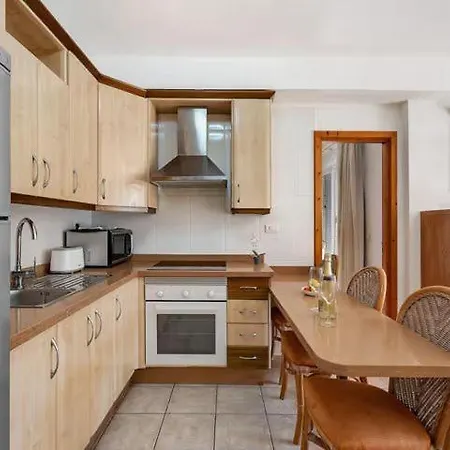 001, Club Atlantis, Puerto Colon, Adeje Apartament *